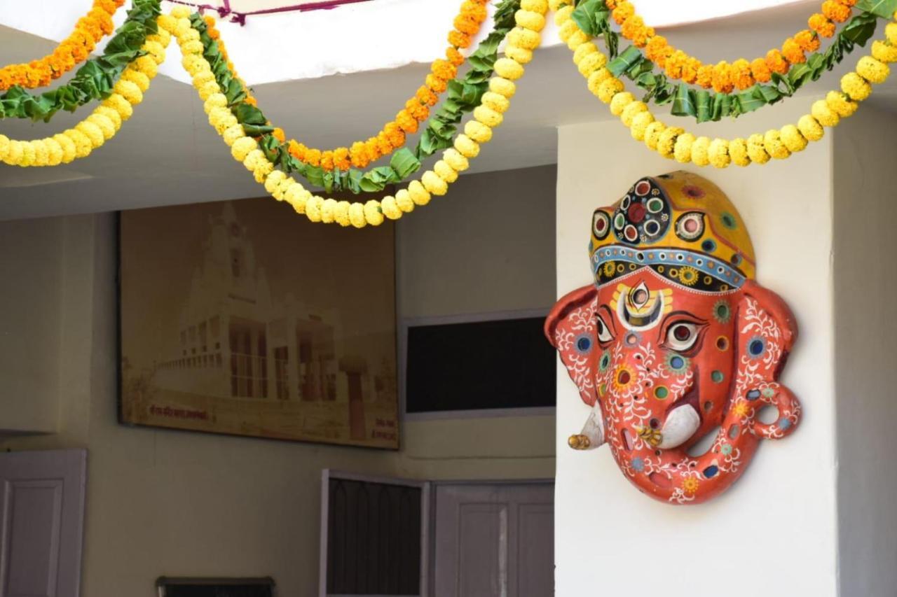 Chopal Hostel Jaipur Buitenkant foto
